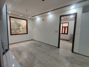 Room in 5 BHK Builder Floor at Rohini Sector 15 – for Sale
