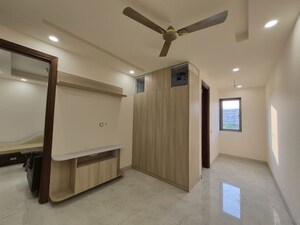 Room in 2.5 BHK Builder Floor at Sector 45 – for Rent