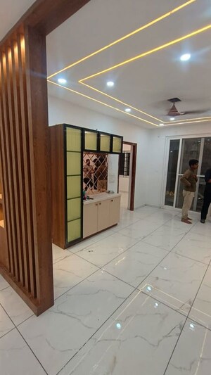 Room in 3 BHK Apartment at Trendsquares Ambience, Thanisandra Main Road – for Rent