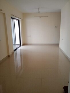 2 BHK Apartment For Rent in Raheja Vistas Phase 3