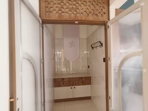Bathroom in 3.5 BHK Apartment at Candeur Crescent, Serilingampally – for Rent