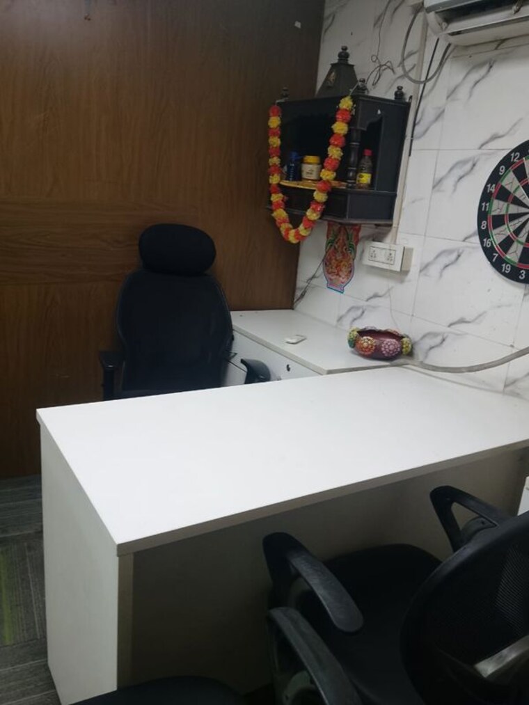 Team Area, sector 16 Commercial Office Space 800 Sq.Ft. In Sector 16 Noida 10597343