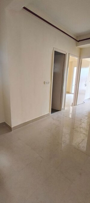 Room in 2 BHK Apartment at GLS Avenue 81, Sector 81 – for Rent