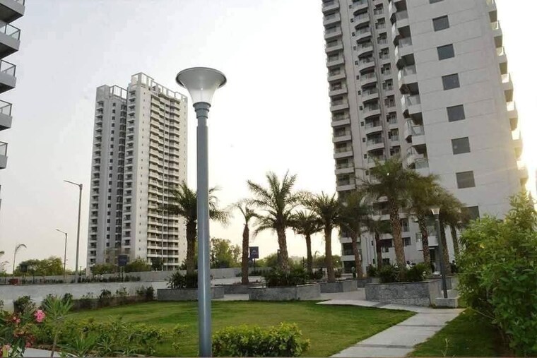 Exterior View, paras-dews 4 Bedroom 2355 Sq.Ft. Apartment In Sector 106 Gurgaon 10597433