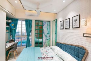 Bedroom in 2 BHK Apartment at Lodha Amara, Kolshet Road – for Rent