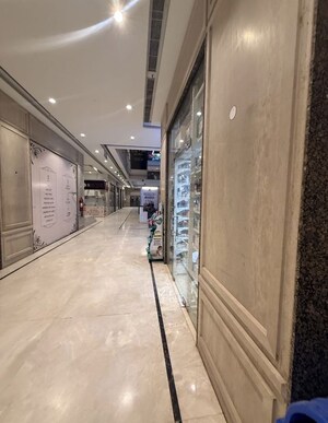 Balcony in  Shop at Metro World Mall, Sector 56 – for Sale