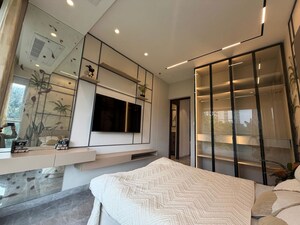 Bedroom in 2 BHK Apartment at Santacruz West – for Sale