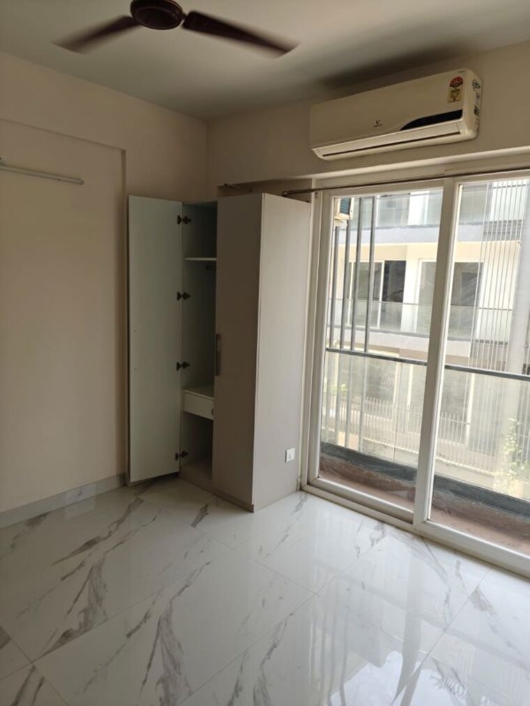 Room, smart-world-gems 3 Bedroom 1603 Sq.Ft. Builder Floor In Sector 89 Gurgaon 10597467