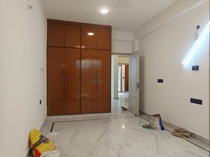 Room in 3.5 BHK Builder Floor at Today Blossoms II, Sector 51 – for Sale
