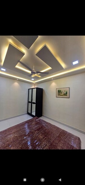 Room in 2 BHK Apartment at Ashok Nagar CHS Andheri, Andheri East – for Rent