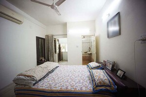 Bedroom in 3 BHK Apartment at Satellite – for Sale