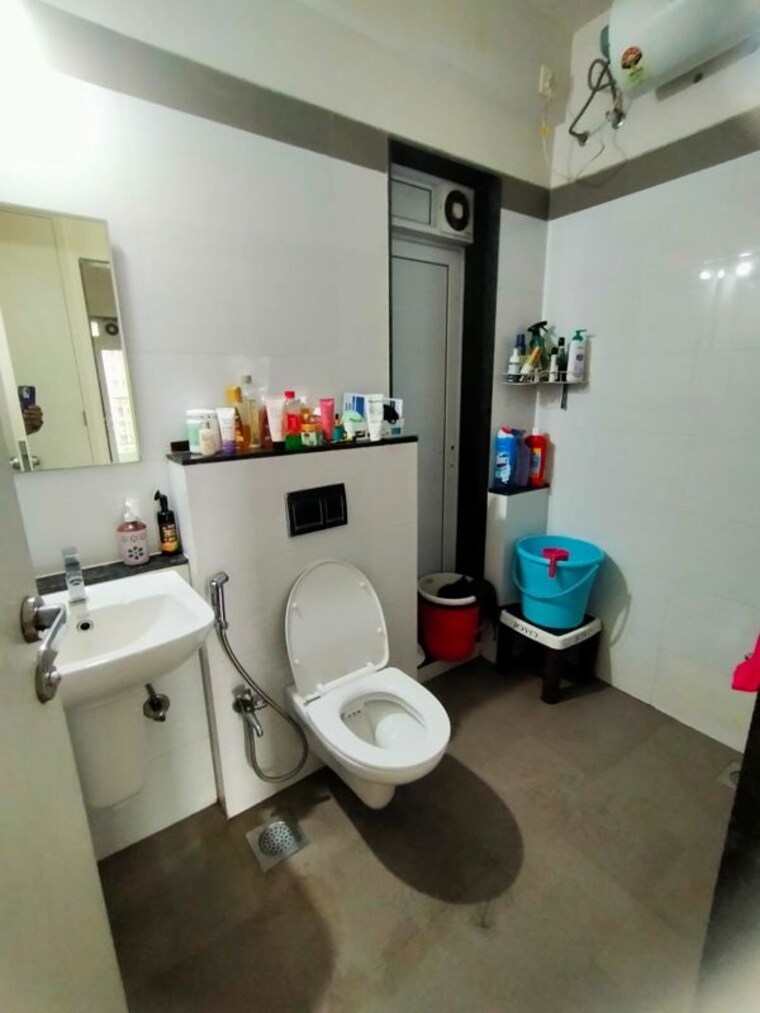 Team Area, rustomjee-azziano-wing-i 2 Bedroom 914 Sq.Ft. Apartment In Thane West Thane 10597525