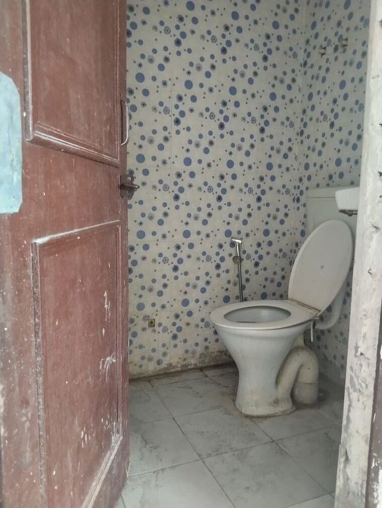Bathroom, neb sarai 1 RK 450 Sq.Ft. Builder Floor In Neb Sarai Delhi 10597560