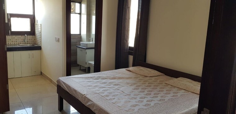 Bedroom, sector 14 1 RK 329 Sq.Ft. Independent House In Sector 14 Gurgaon 10597567