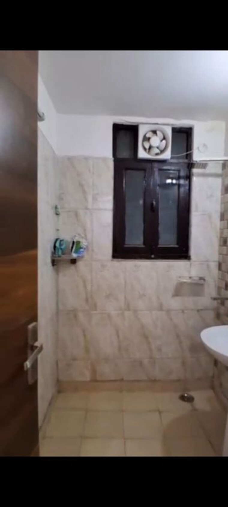 Bathroom, mahavir enclave 3 Bedroom 900 Sq.Ft. Builder Floor In Mahavir Enclave Delhi 10597548
