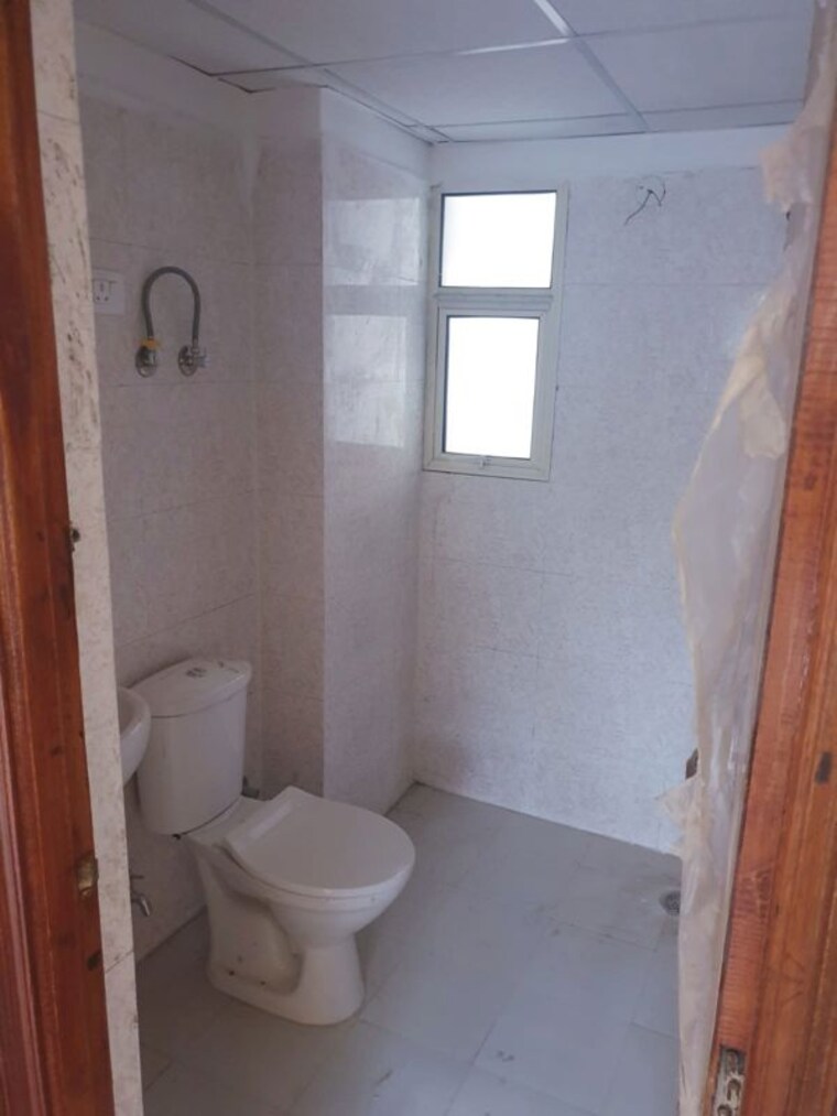 Bathroom, panchsheel-greens-ii 2 Bedroom 1105 Sq.Ft. Apartment In Sector 16 Greater Noida Greater Noida 10597603