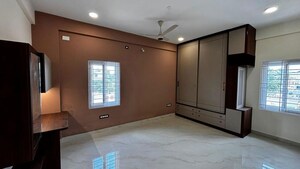 Room in 4 BHK Builder Floor at Whitefield – for Rent