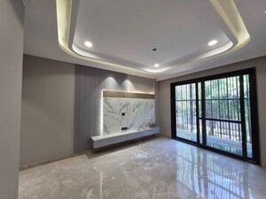 Room in 3 BHK Builder Floor at Saket – for Rent