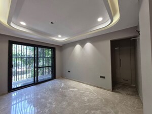Room in 3 BHK Builder Floor at Saket – for Rent