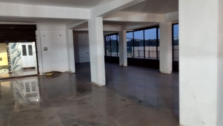 Room, hafeezpet Commercial Office Space 3400 Sq.Ft. In Hafeezpet Hyderabad 10597667