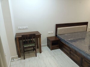 Room in 1 BHK Apartment at Sushant Lok I – for Rent