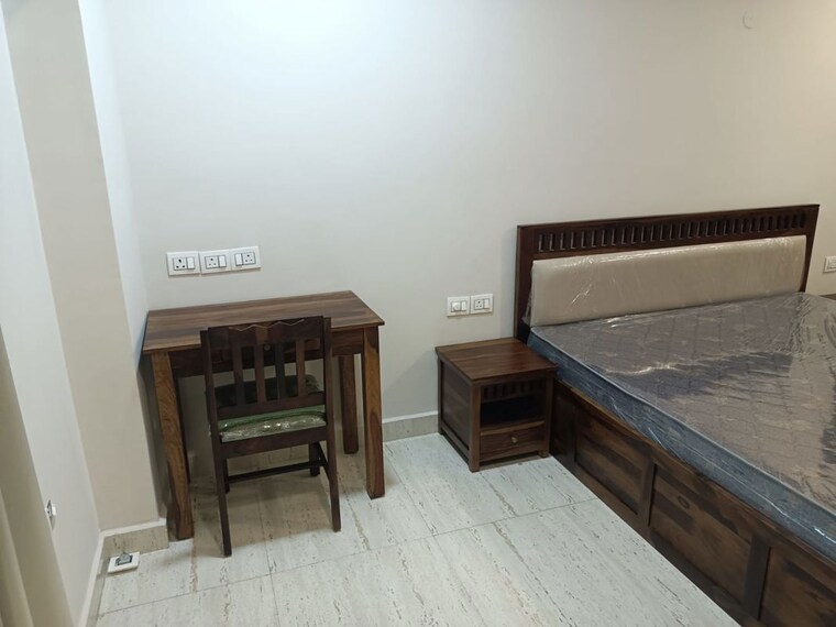 Room, sushant lok i 1 Bedroom 1000 Sq.Ft. Apartment In Sushant Lok I Gurgaon 10595780