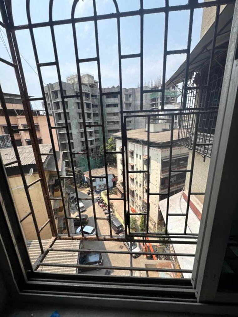 Balcony, naupada 2 Bedroom 600 Sq.Ft. Apartment In Naupada Thane 10597700