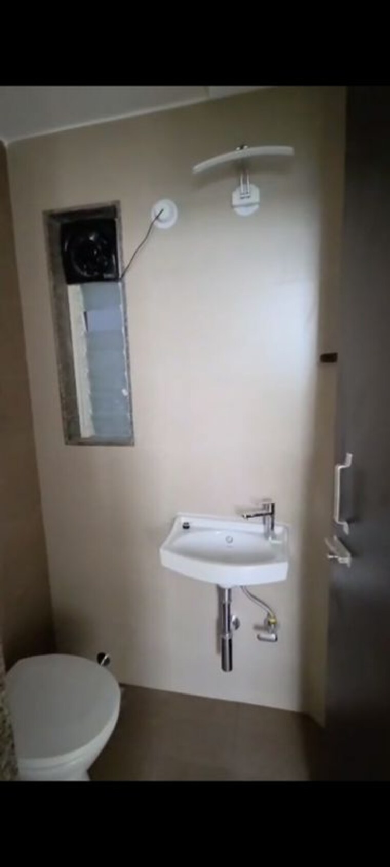 Bathroom, group-satellite-aarambh 1 Bedroom 250 Sq.Ft. Apartment In Malad East Mumbai 10597694
