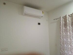 Room in 3 BHK Apartment at Sobha City Gurgaon, Sector 108 – for Rent