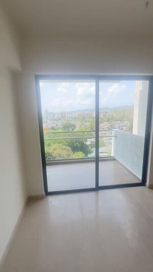 2 BHK Apartment For Rent in Lodha Woods, Kandivali East