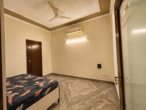 Bedroom in 3 BHK Builder Floor at Sector 57 – for Rent