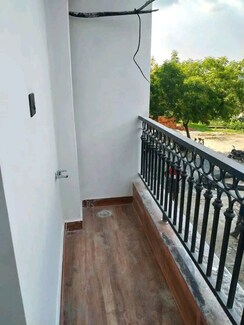 1 BHK + Servant Room,Extra Room Apartment For Rent in Chattarpur