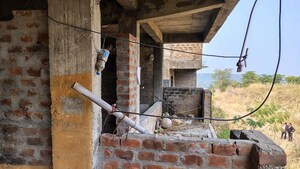  Independent House – Exterior View View at Alkapuri - for Sale
