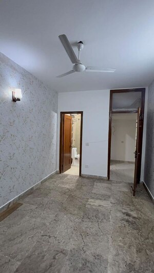 3 BHK Builder Floor For Rent in Chittaranjan Park