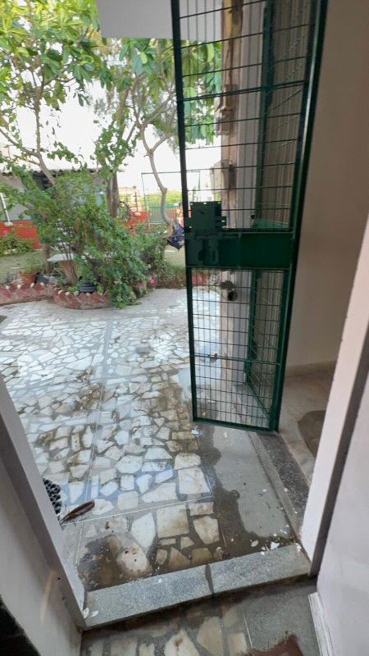 Balcony, malviya nagar 1 Bedroom 500 Sq.Ft. Builder Floor In Malviya Nagar Delhi 9990811