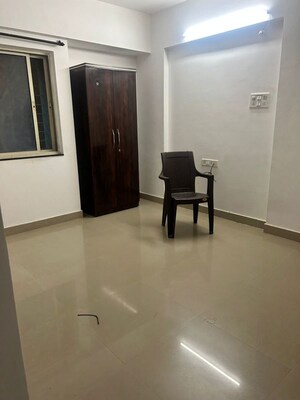 Room in 2 BHK Apartment at Magarpatta City Cosmos, Magarpatta Road – for Rent