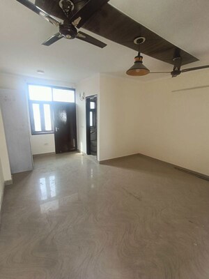 Room in 1 BHK Builder Floor at Malviya Nagar – for Rent
