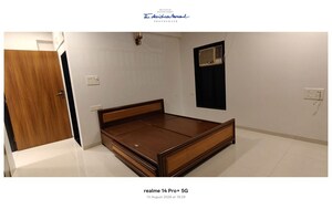 Room in 3 BHK Apartment at Worli – for Rent