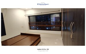 Room in 3 BHK Apartment at Worli – for Rent