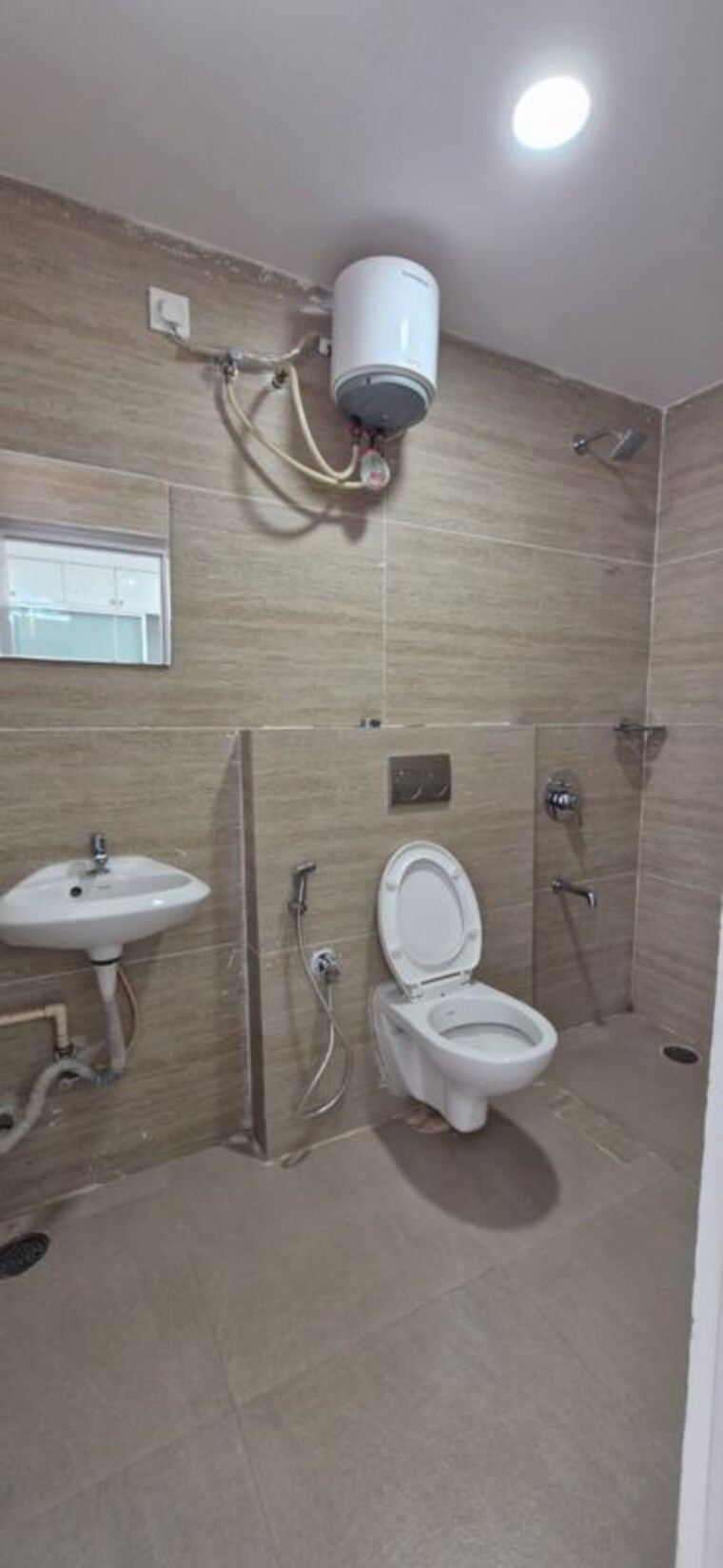 Bathroom, kondapur 3 Bedroom 2100 Sq.Ft. Builder Floor In Kondapur Hyderabad 10571529
