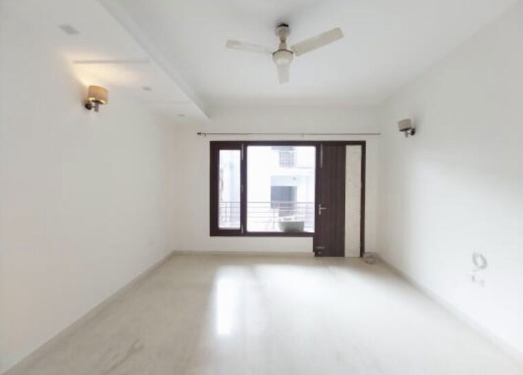 Room, palam vihar 3 Bedroom 360 Sq.Yd. Builder Floor In Palam Vihar Gurgaon 10597906