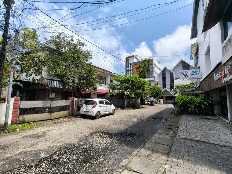 undefined, panampilly nagar Commercial Land 3924 Sq.Ft. In Panampilly Nagar Kochi 10597934
