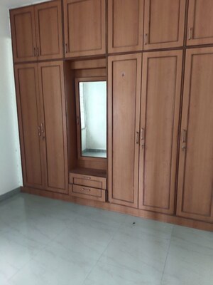 Room in 2 BHK Apartment at S V Residency Bellandur, Bellandur – for Rent