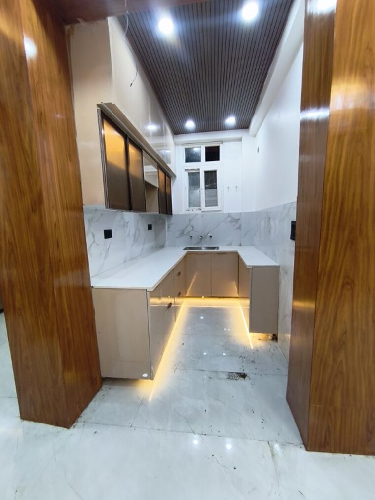 Kitchen, niti khand i 3 Bedroom 1350 Sq.Ft. Builder Floor In Niti Khand I Ghaziabad 10598010