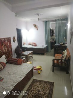 2 BHK + Prayer Room,Study Room,Store Room Builder Floor For Rent in Palam Vihar Extension