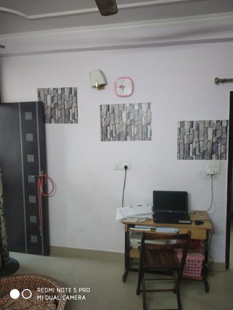 Living Room, palam vihar extension 2 Bedroom 100 Sq.Yd. Builder Floor In Palam Vihar Extension Gurgaon 10598024