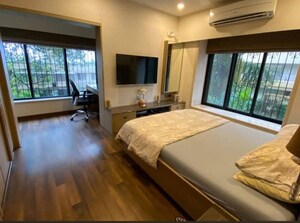 Bedroom in 2 BHK Apartment at K Raheja Vihar, Powai – for Rent