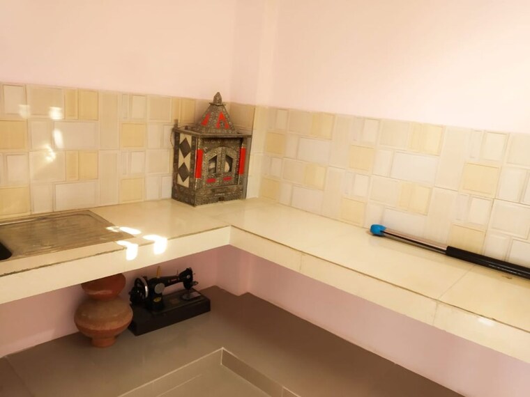 undefined, palam vihar extension 2 Bedroom 100 Sq.Yd. Builder Floor In Palam Vihar Extension Gurgaon 10598031