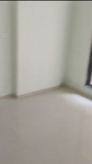 Room in 2.5 BHK Apartment at Patrachawl Mhada, Goregaon West – for Rent