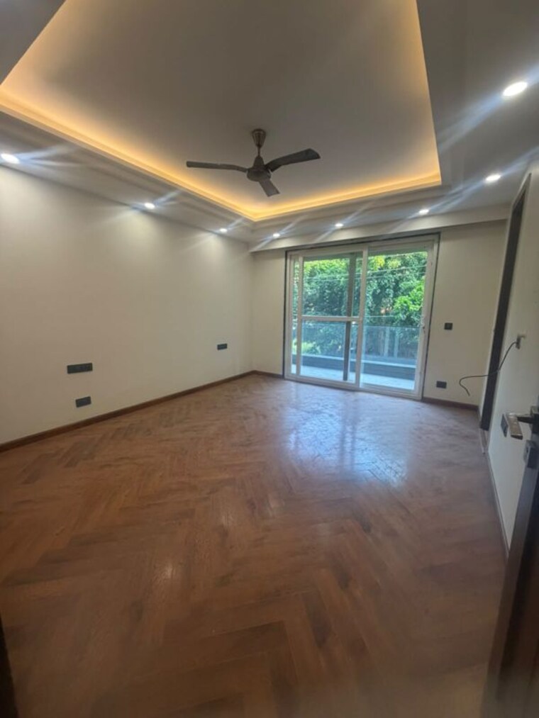 Room, south city 1 3 Bedroom 2500 Sq.Ft. Builder Floor In South City 1 Gurgaon 10598043